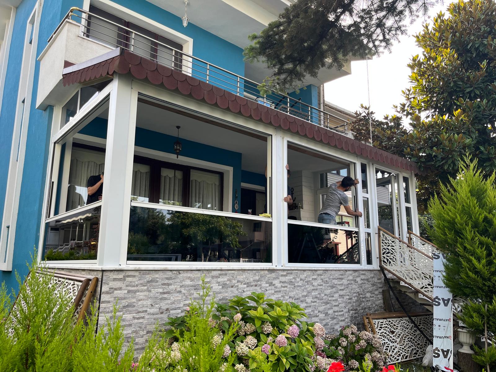 Kış Bahçesi Ve Giyotin 86